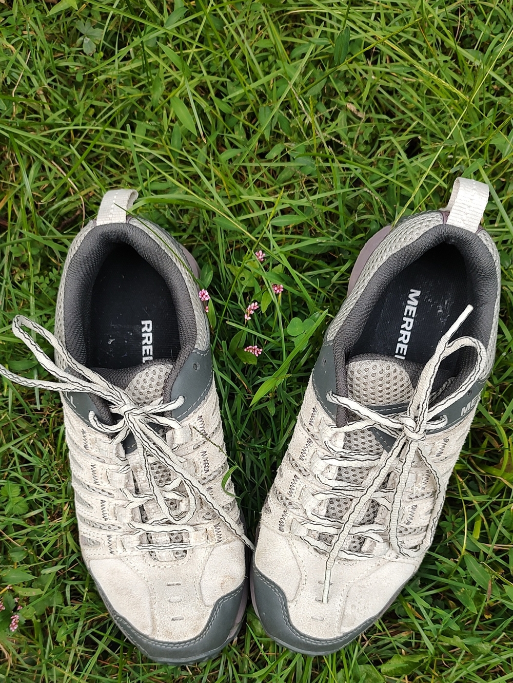 Merrell Crosslander 3 Women’s Light Beige and Gray Trail Hiking 7.5 Sneakers